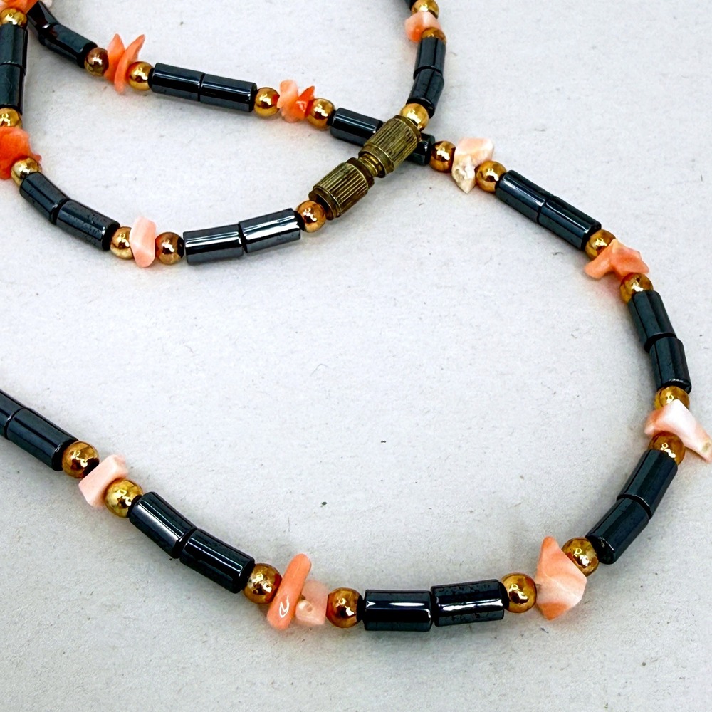 Hematite and Pink Coral Chip Beaded Necklace‎ Vintage Barrel Clasp